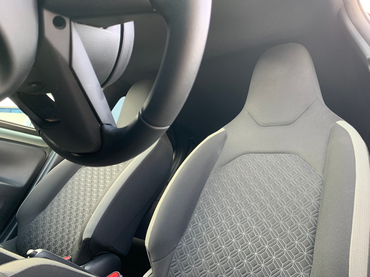 Toyota Aygo X 72 | Design | Apple car play | Régulateur | Climatisation | Ecran couleur tactile 8 "