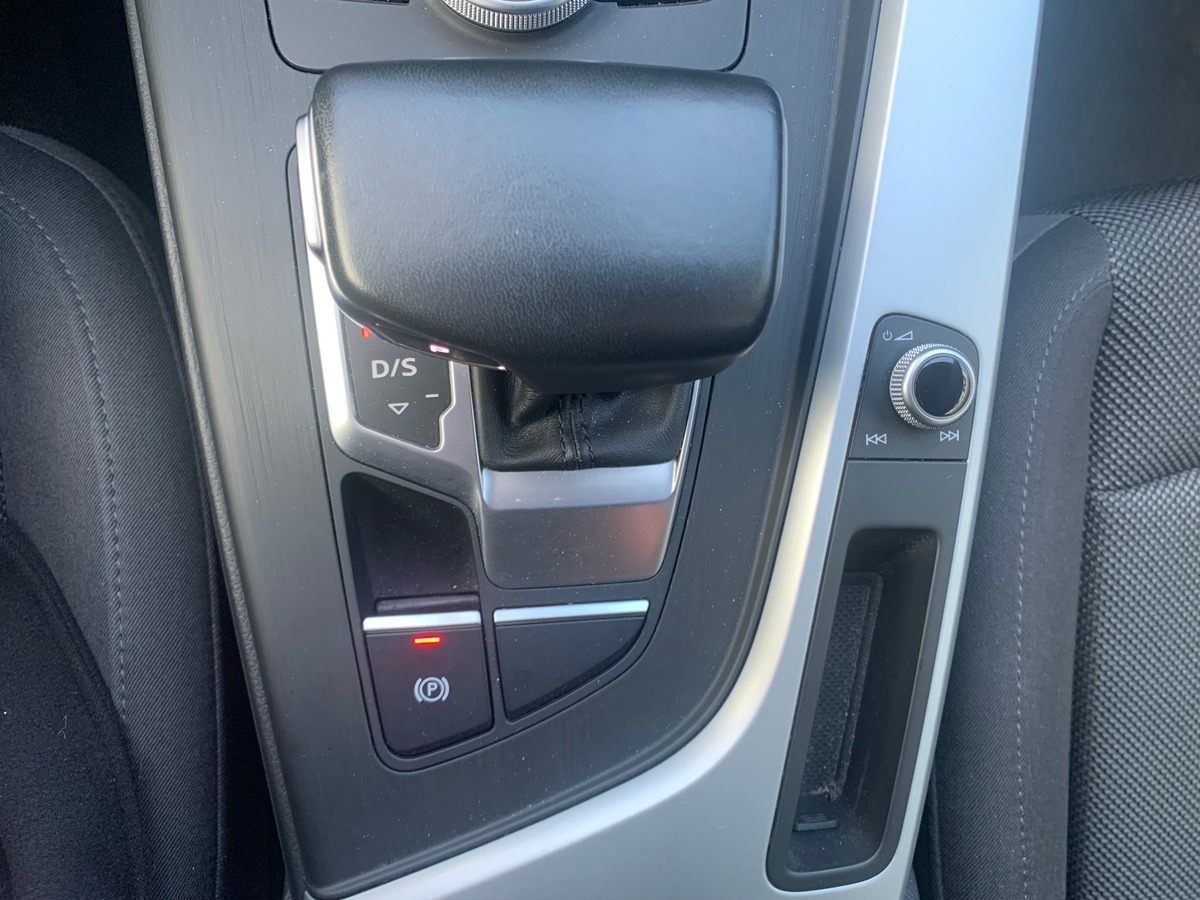 Audi A5 Sportback 190 ch | 2.0 40 | Business line | Régulateur vitesse | Radars avant arriére | GPS