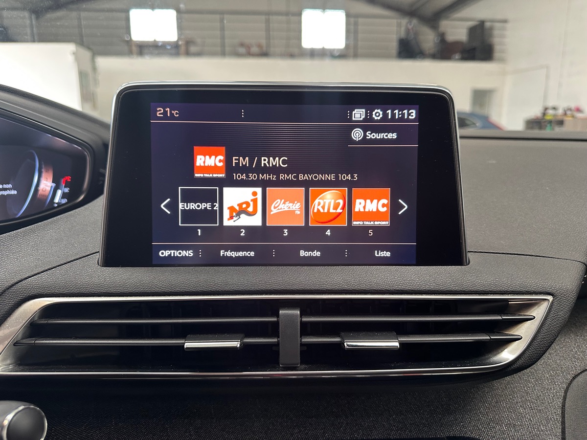 Peugeot 3008 1.2 PureTech 130ch S&S GT Line / Entretien complet Peugeot / Distribution neuve