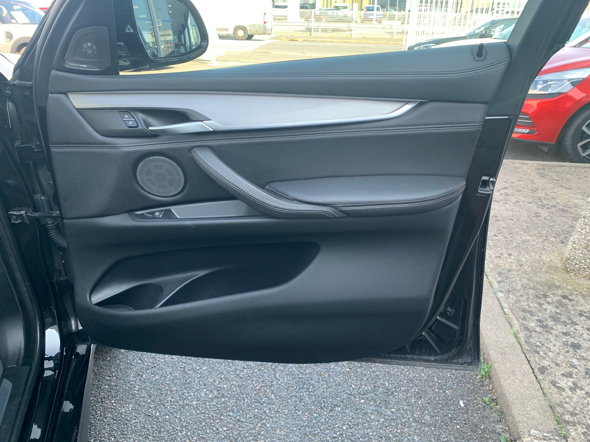 Bmw X6 380 | M | Toit ouvrant | Harman Kardon | Régulateur vitesse adaptatif | Attelage électrique