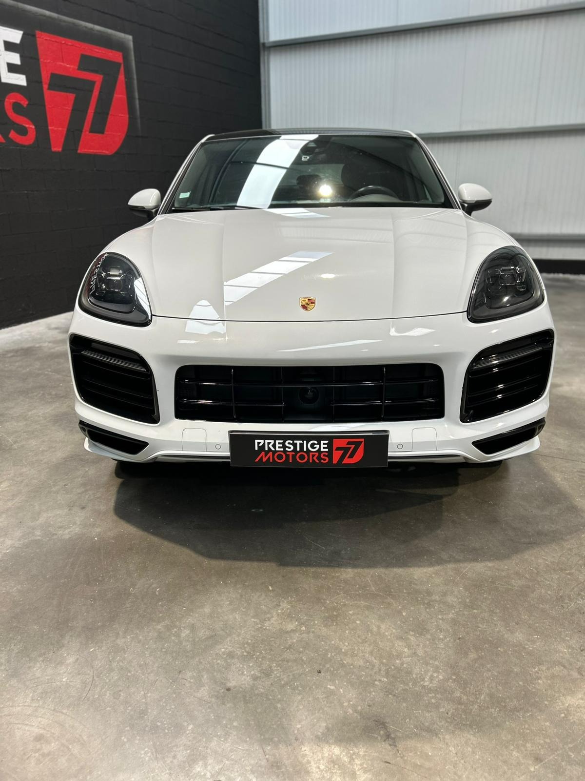 Porsche Cayenne E-Hybrid Coupé Platinum Edition 462 Chevaux