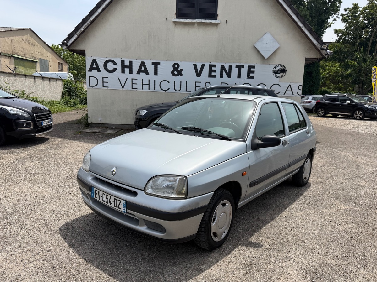 RENAULT Clio
