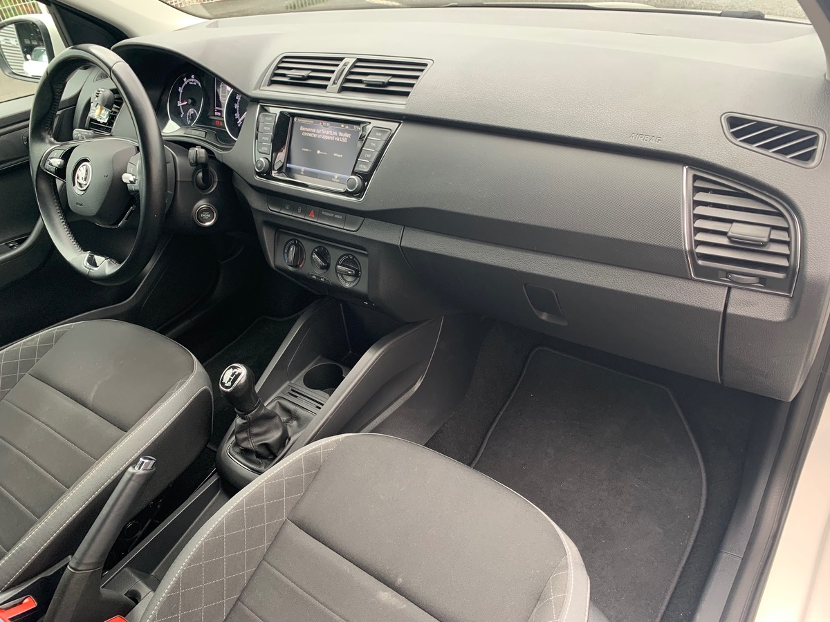 Skoda Fabia 60 ch | Business | GPS | Bluetooth | Radars de stationnement | Régulateur de vitesse
