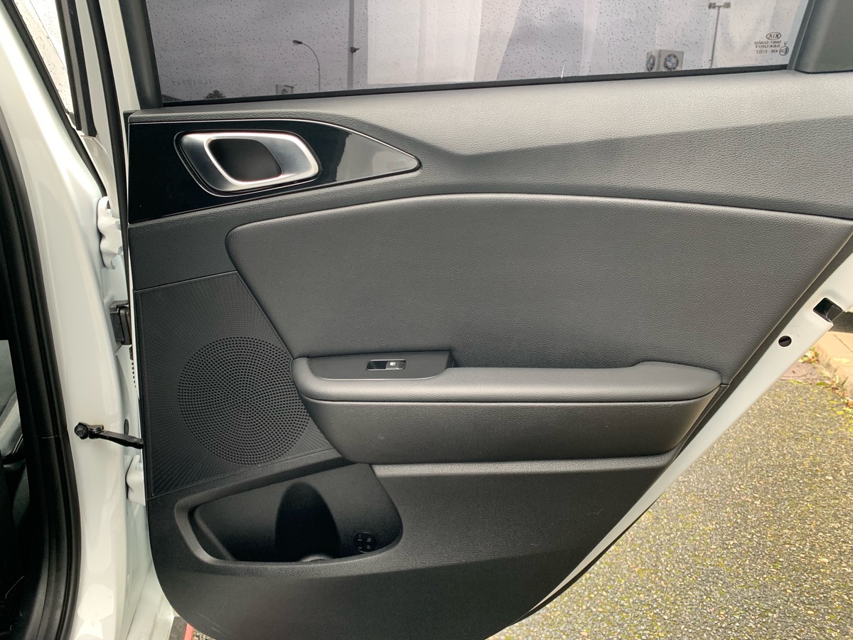 Kia ProCeed 140 ch | GT LINE PREMIUM | Caméra recul | Toit ouvrant | Démarrage sans clé | Phares LED