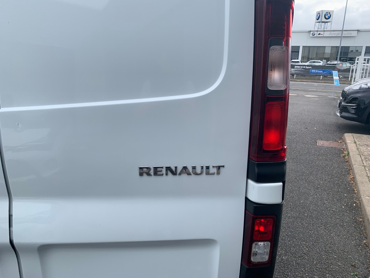 RENAULT Trafic 95 chevaux | 3 Places | Régulateur de vitesse | GPS | Climatisation | Bluetooth