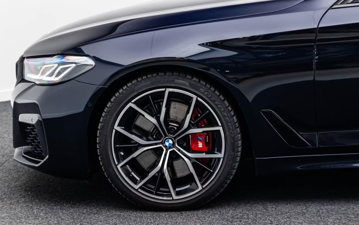 Bmw Série 5 M550iA xDrive 530ch M Performance/Harman-Kardon/Toit ouvrant/Laser/Innovation