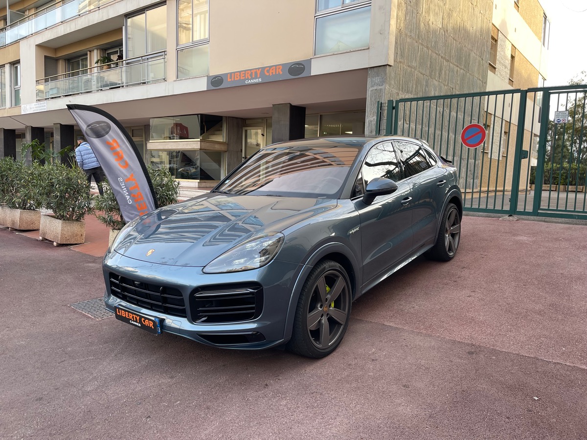 Porsche Cayenne E hybrid  V6 461 CV / VF/ Echappement Sport / Son Bose/ Attelage / Full Options