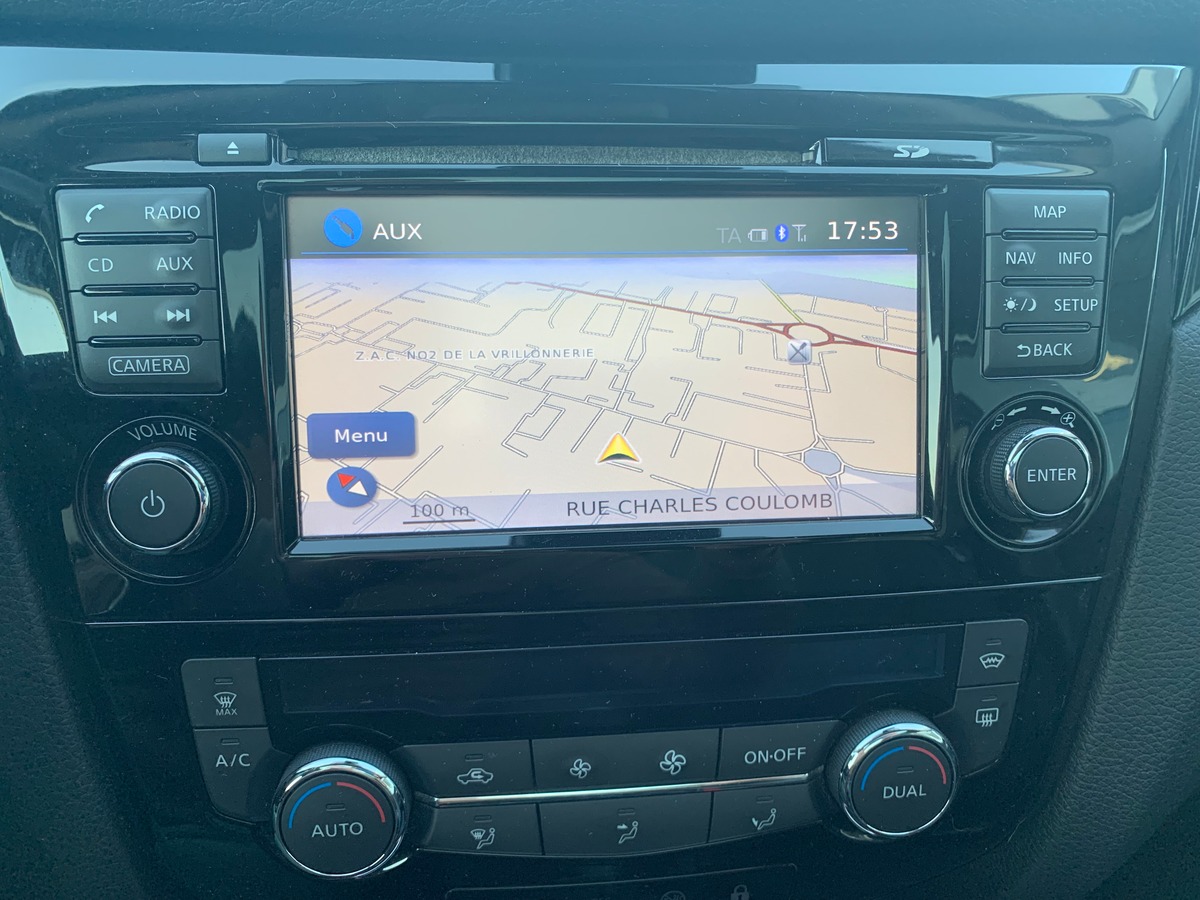 Nissan Qashqai 130 ch | Black edition | Caméra vue panoramique 360° | Toit panoramique | Jantes Alu