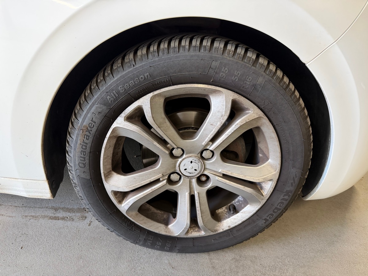 Peugeot 208 1.6 vti Boite Automatique / Moteur à chaîne