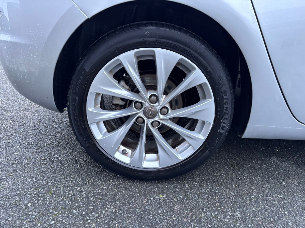 Opel Astra 1.4 SIDI 125 Turbo Carplay Innovation - Révisé - Garantie