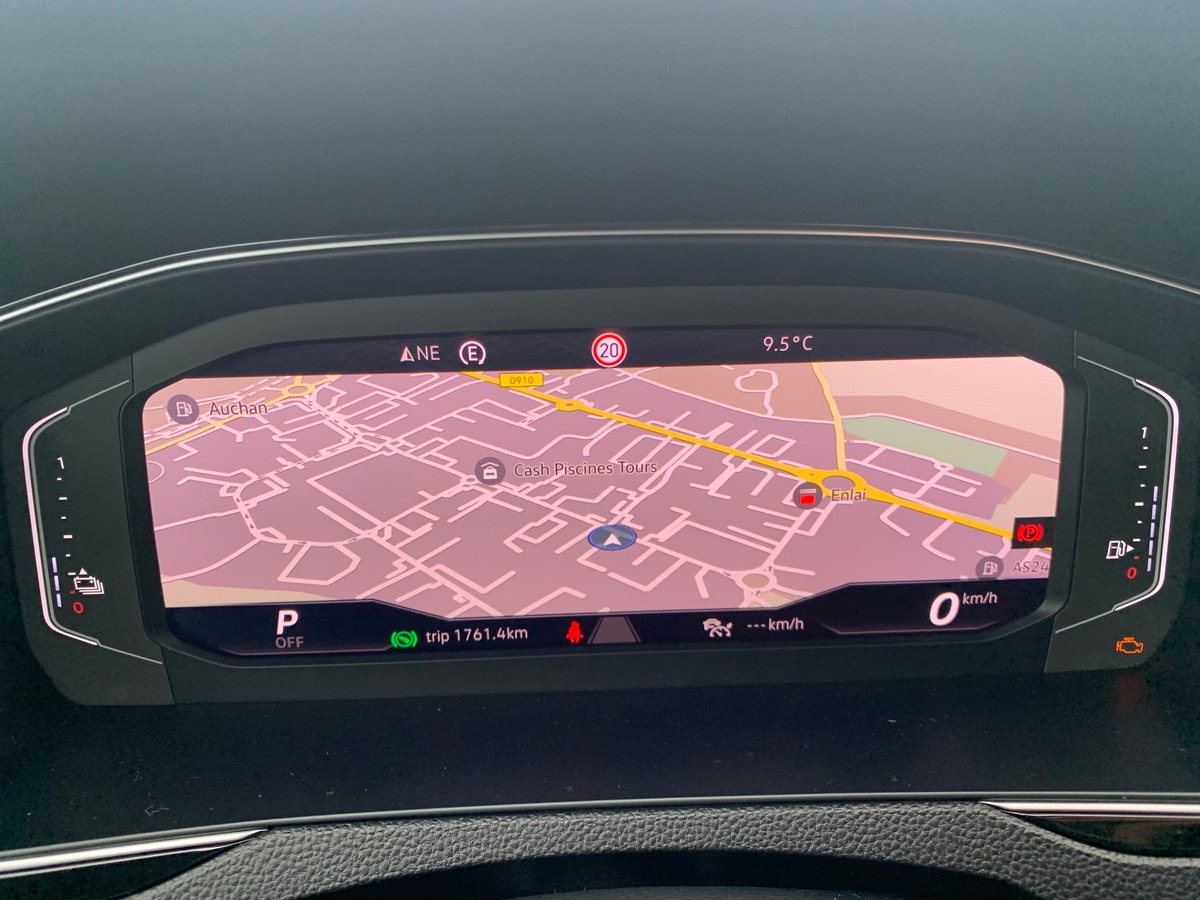 Volkswagen Passat 218 ch | GTE | Combiné instruments digital | Assistant Feu de Route