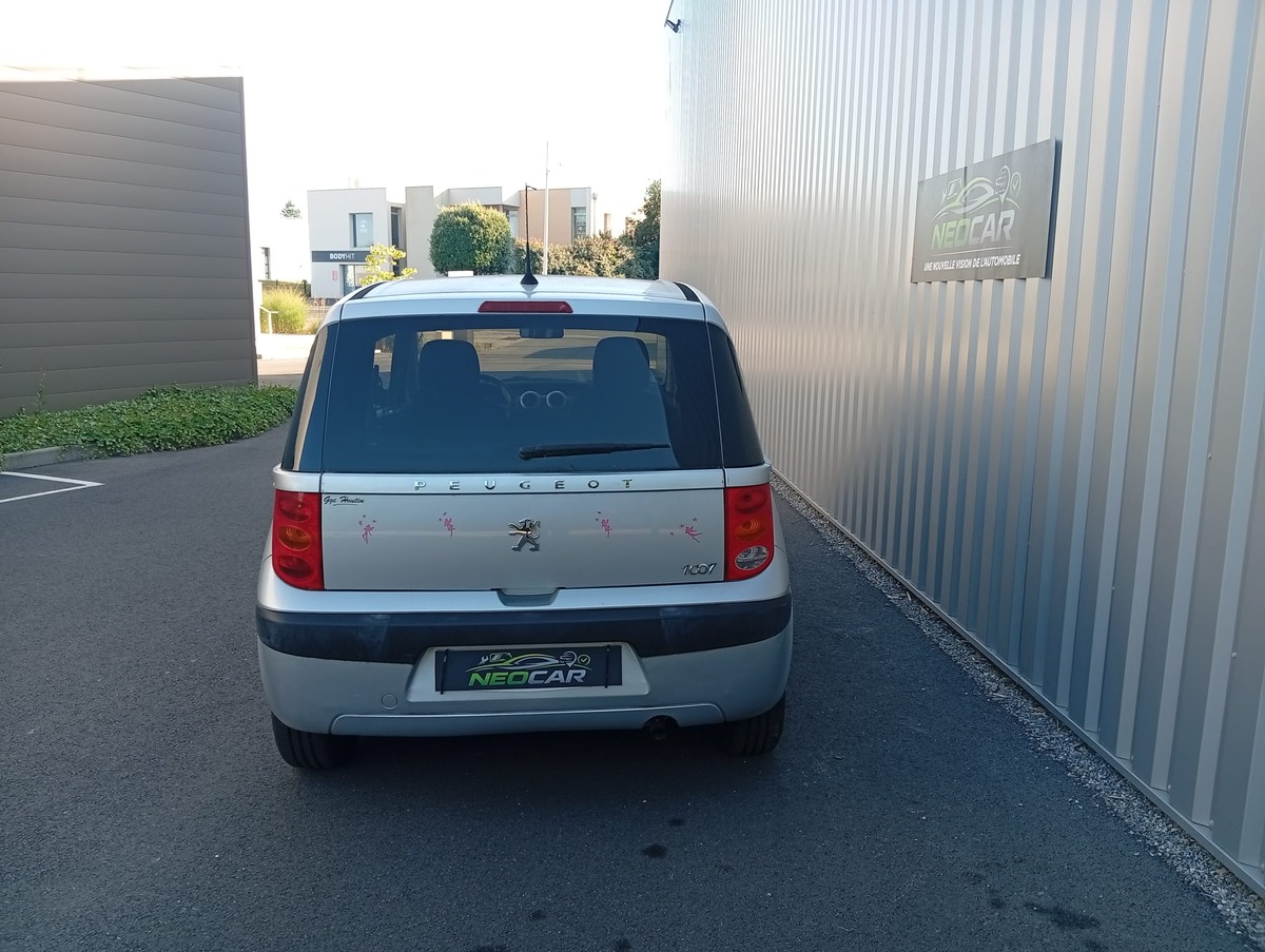 Peugeot 1007 1.4 16v Finition Sporty  "Révision et Distribution Neuves"