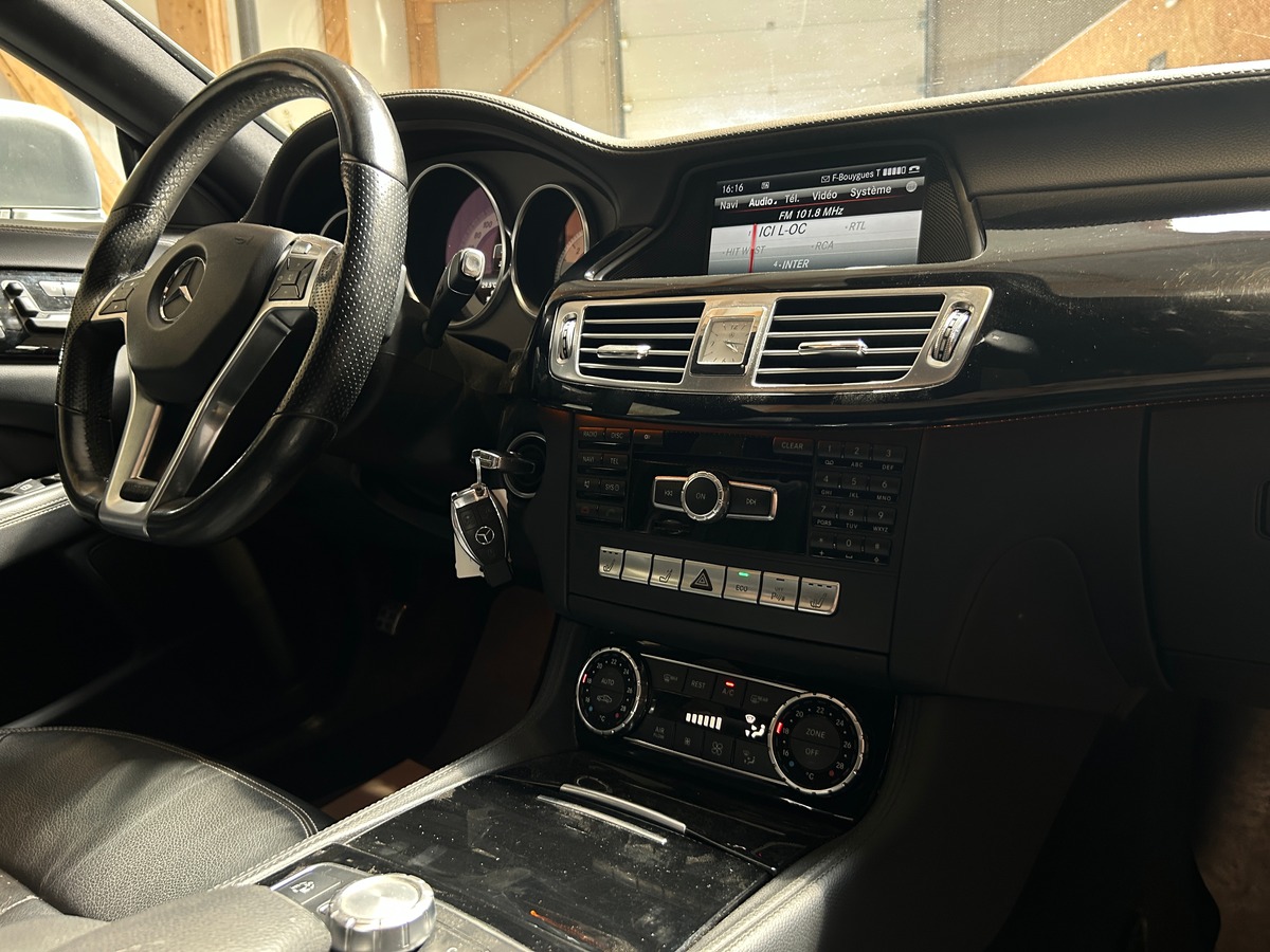Mercedes-Benz CLS Shooting Break 350 CDi 3.0 V6 - VIDANGE OK - GARANTIE