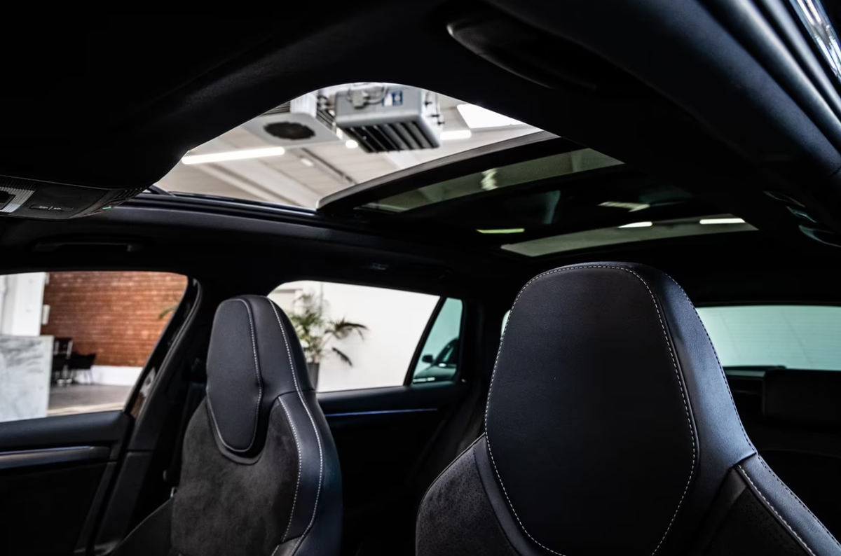 Skoda Superb Combi Hybride 1.4 TSI PHEV 218ch Sportline DSG6 Toit ouvrant Audio Canton