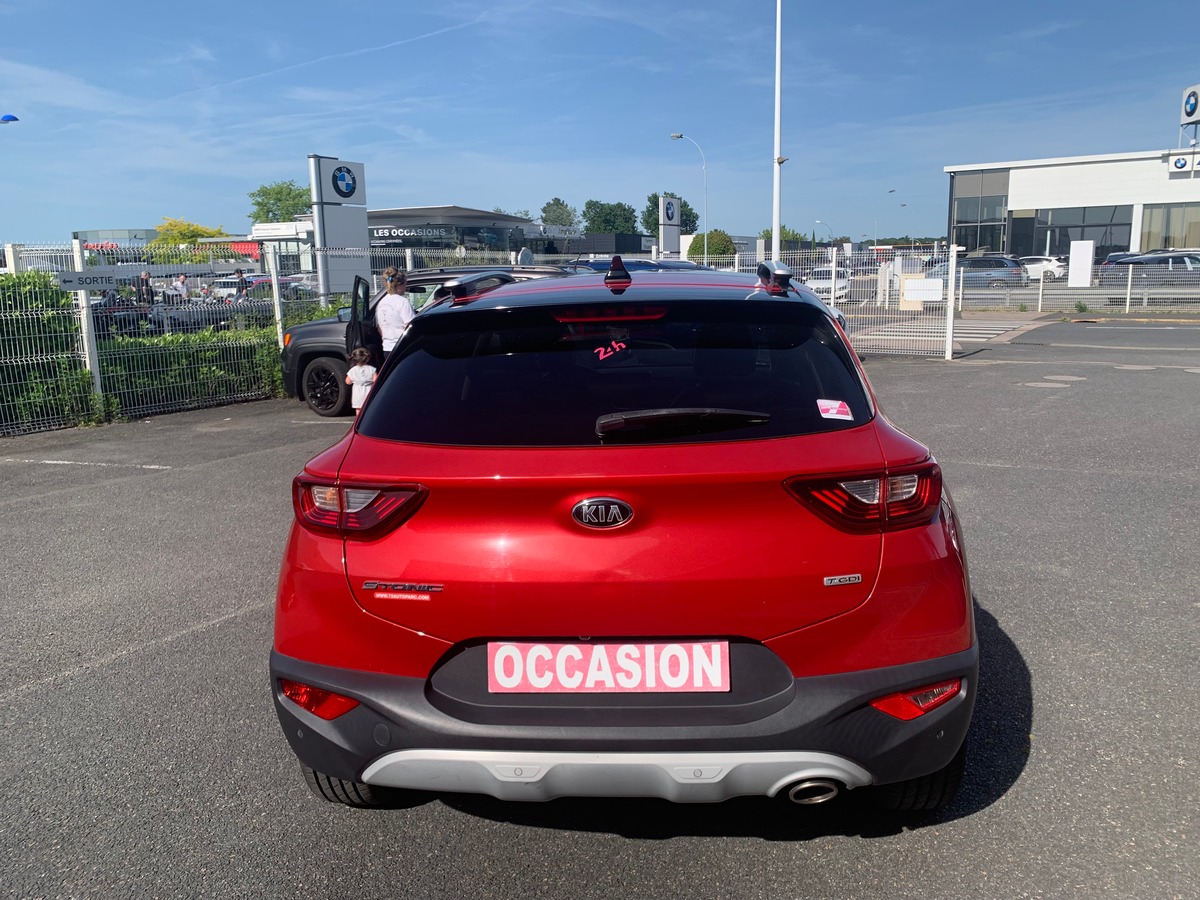 Kia Stonic 120 ch | Premium | Caméra recul | Régulateur vitesse | Apple car Play | Siéges chauffants