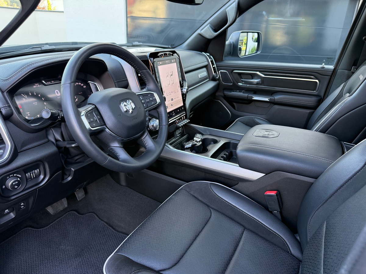 Dodge RAM 1500 LARAMIE SPORT NIGHT EDITION 402 CH / TVA / CARNET / 21663 KMS