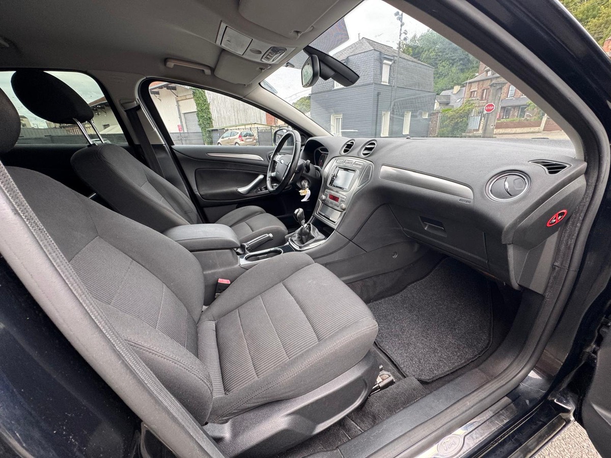 Ford Mondeo 1.8 TDCI 125cv Titanium - Garantie