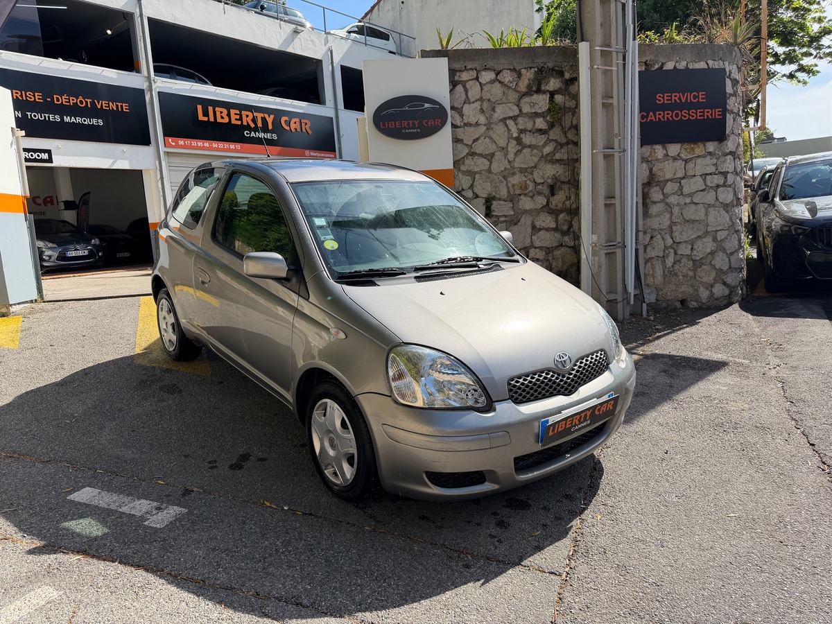 Toyota Yaris VVTI 1.0 65 CV / Boîte auto / 1 er Main / KM réel