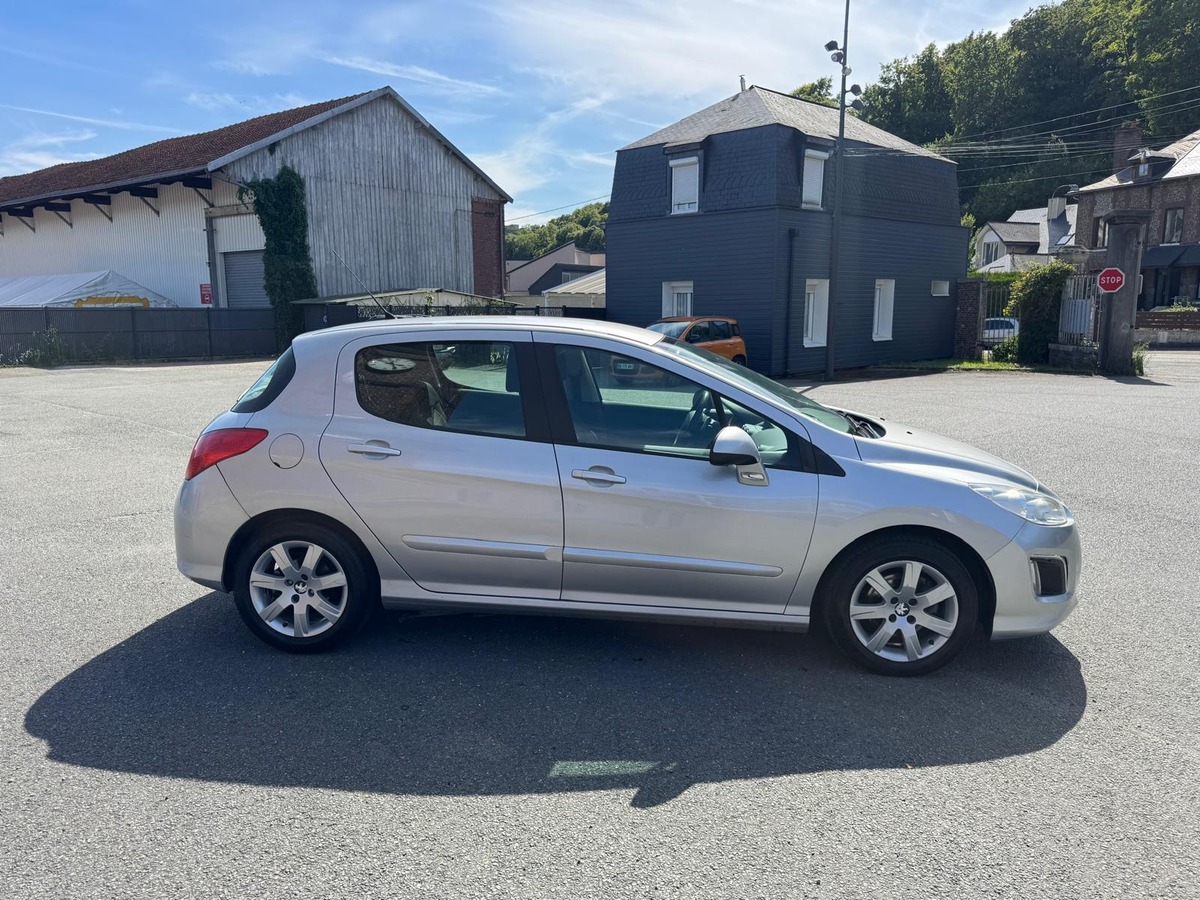 Peugeot 308 1.6 HDI 110cv - ACTIVE - Boite automatique - Garantie