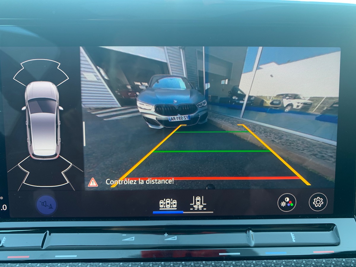 Volkswagen GOLF 8 320 chevaux | R | Toit ouvrant | Caméra de recul | Apple car play | GPS | Attelage