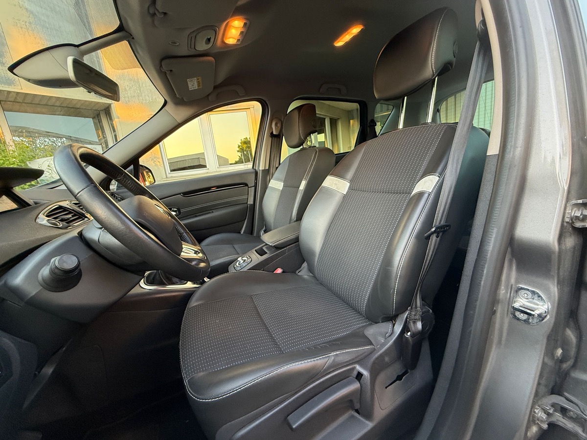 RENAULT Scenic 1.5 DCI 110 CV Zen en 4X 