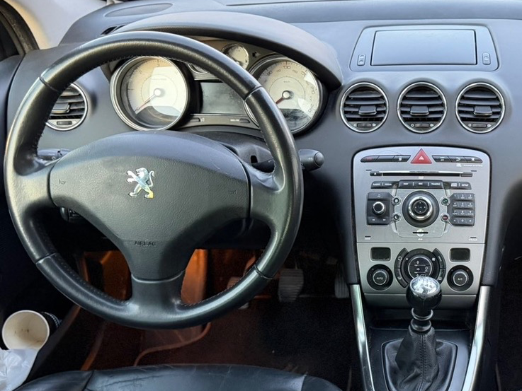 Peugeot 308 SW 2.0 HDI 140 FAP PREMIUM BVM6 7 places
