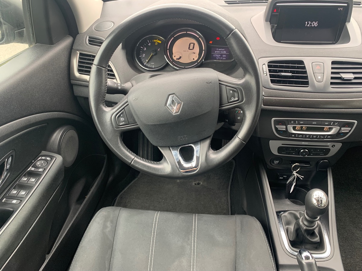 RENAULT Megane Estate 110 ch | Business | GPS | Régulateur de vitesse | Radar de recul | Bluetooth