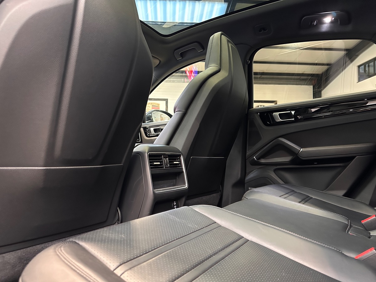 Porsche Cayenne Coupé e-Hybrid 462 cv - 1ère Main FR / Suivi Full CP