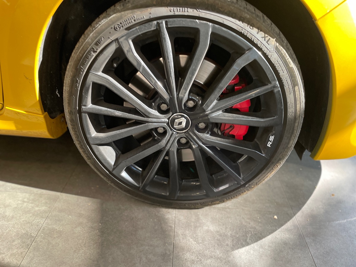 RENAULT Clio IV 200ch RS CUP EDC
