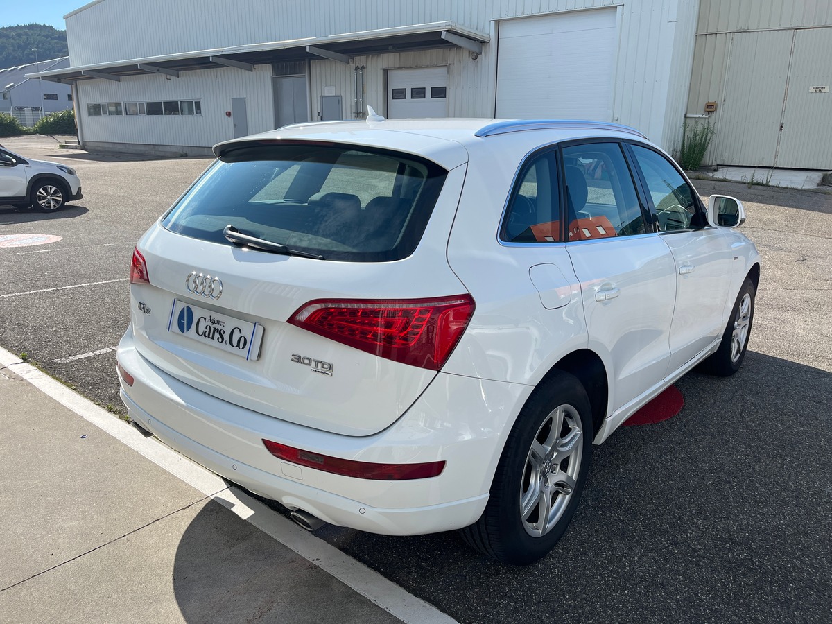 Audi AUDI Q5 V6 3.0 TDI QUATTRO Sline 239ch, ATTELAGE, REGULATEUR, LIMITEUR