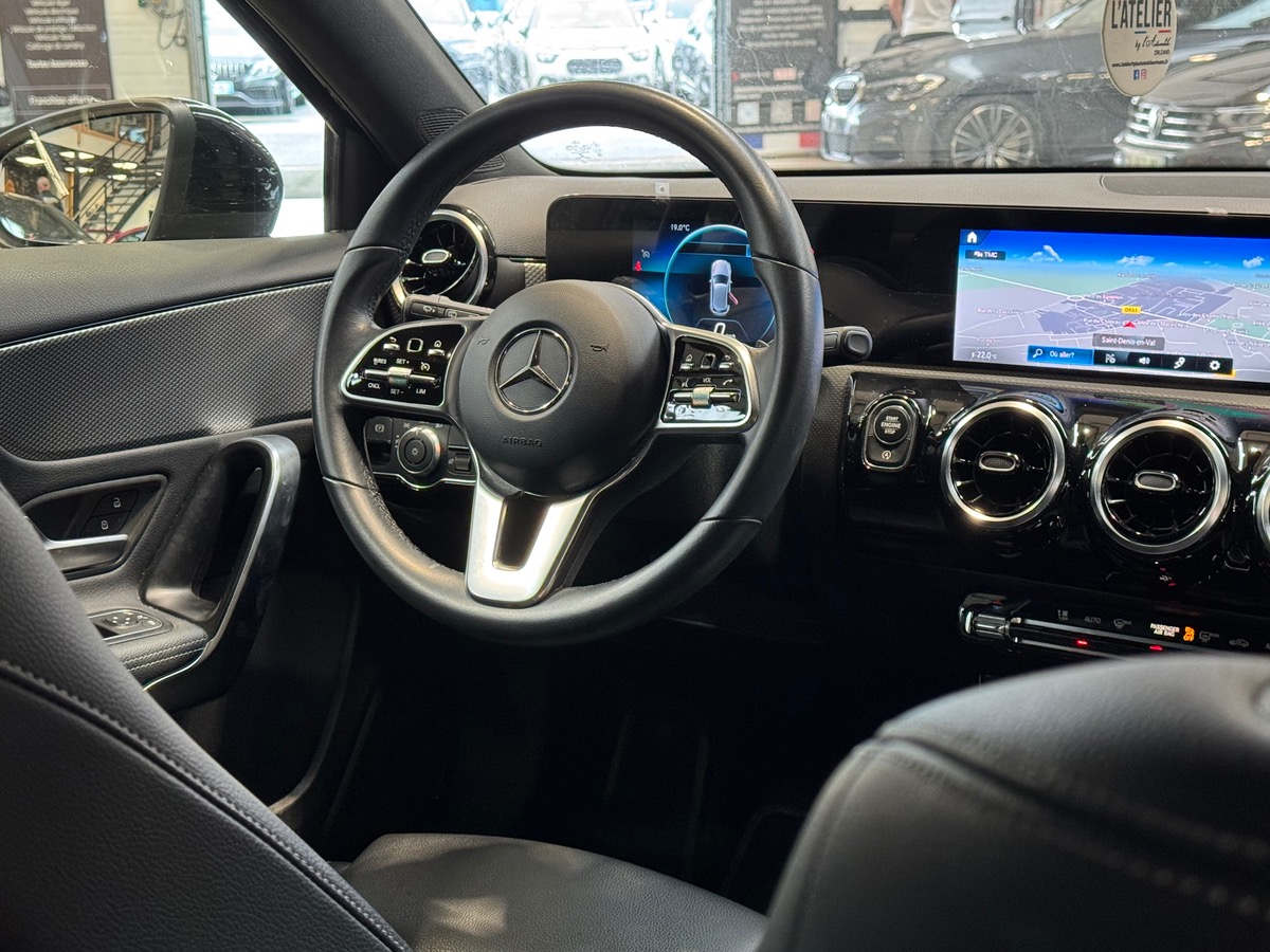 Mercedes-Benz Classe A 200 PROGRESSIVE LINE 163CV 7G-DCT 1ERE MAIN c