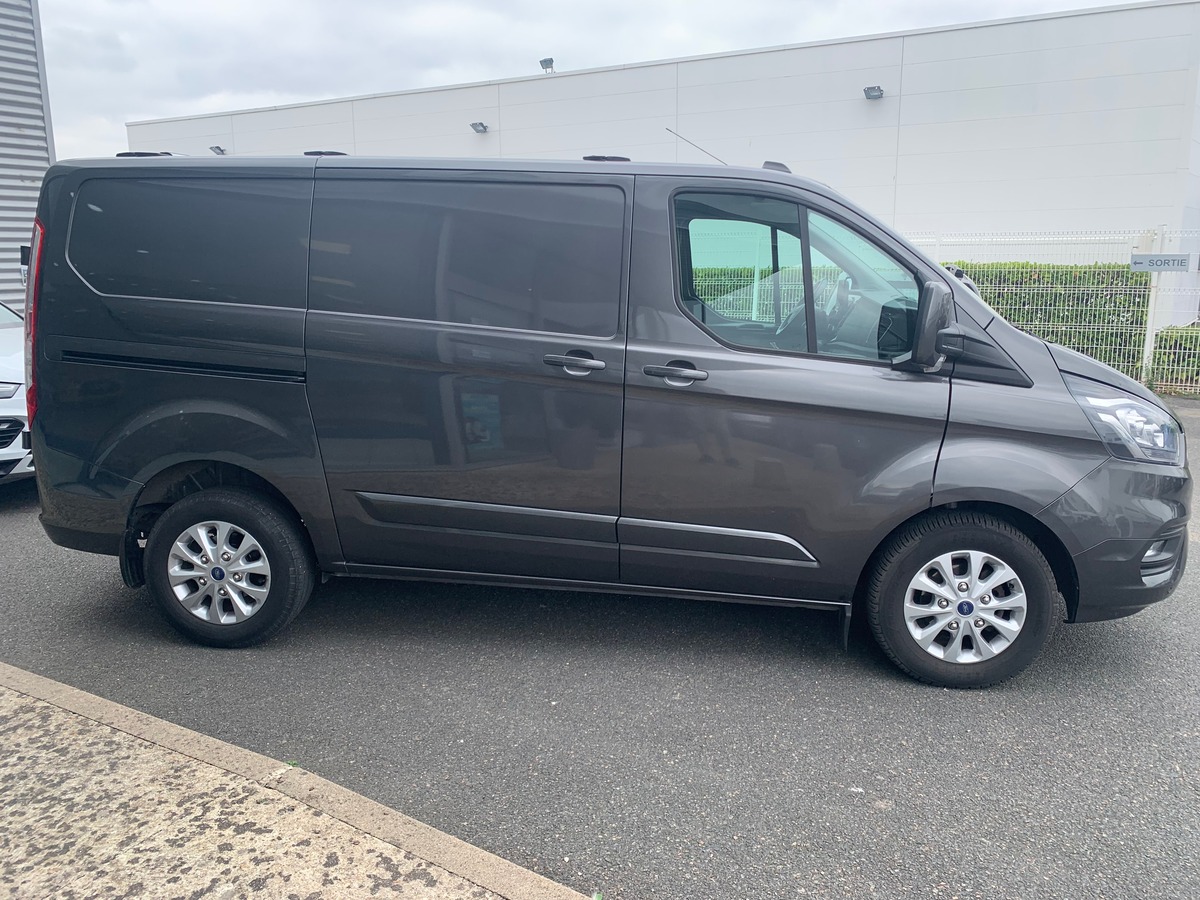 Ford TRANSIT CUSTOM 130 ch | L1H1 Trend Business | 3 Places | Caméra recul | Attelage | Roue secours