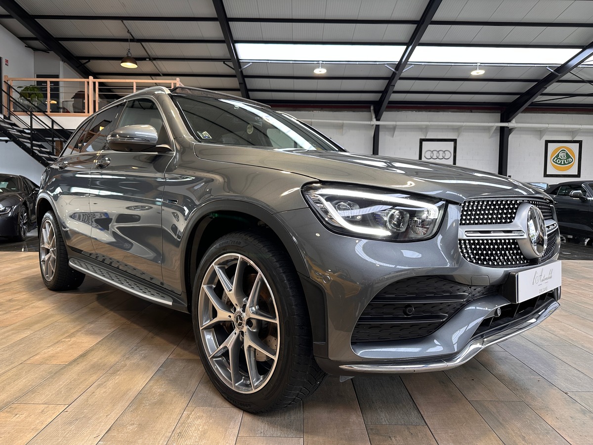 Mercedes-Benz Classe GLC 300 DE AMG LINE 4MATIC 194 + 122 / BURMESTER / ATTELAGE / TOIT PANO / 1ERE MAIN