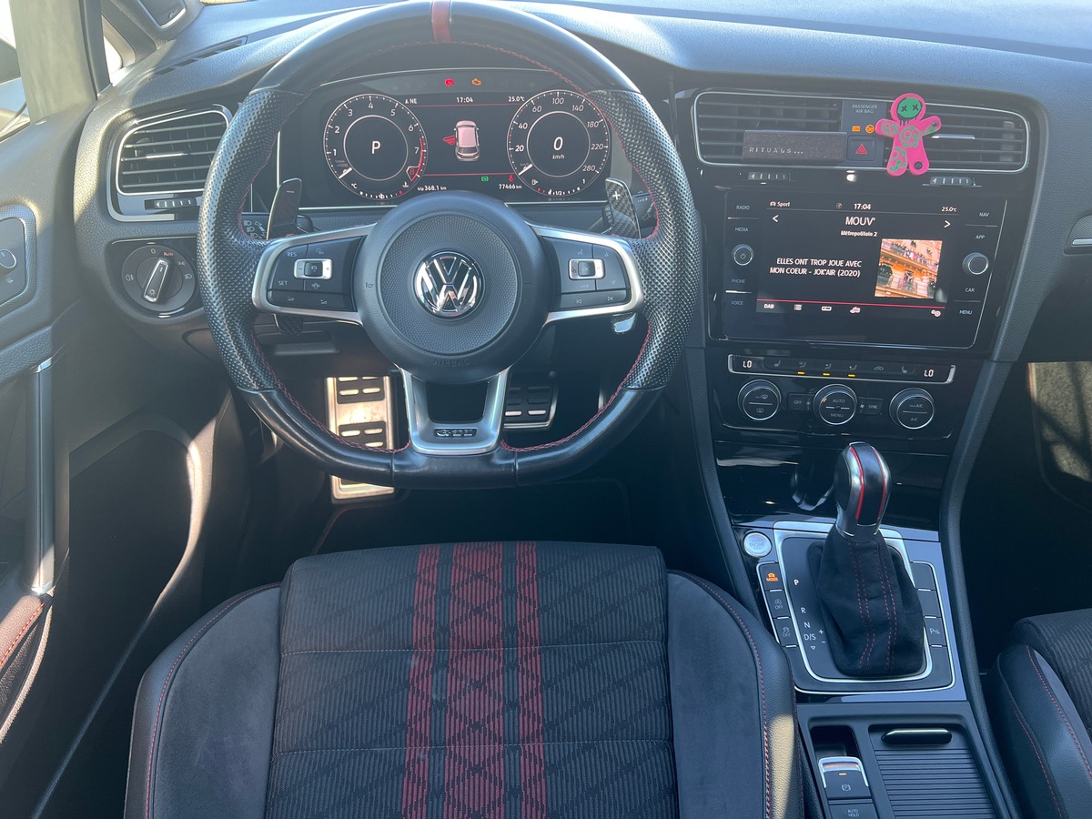 Volkswagen Golf GTI TCR | Stage 1 | Régulateur | Sièges chauffants | GPS | Ligne compléte Akrapovic
