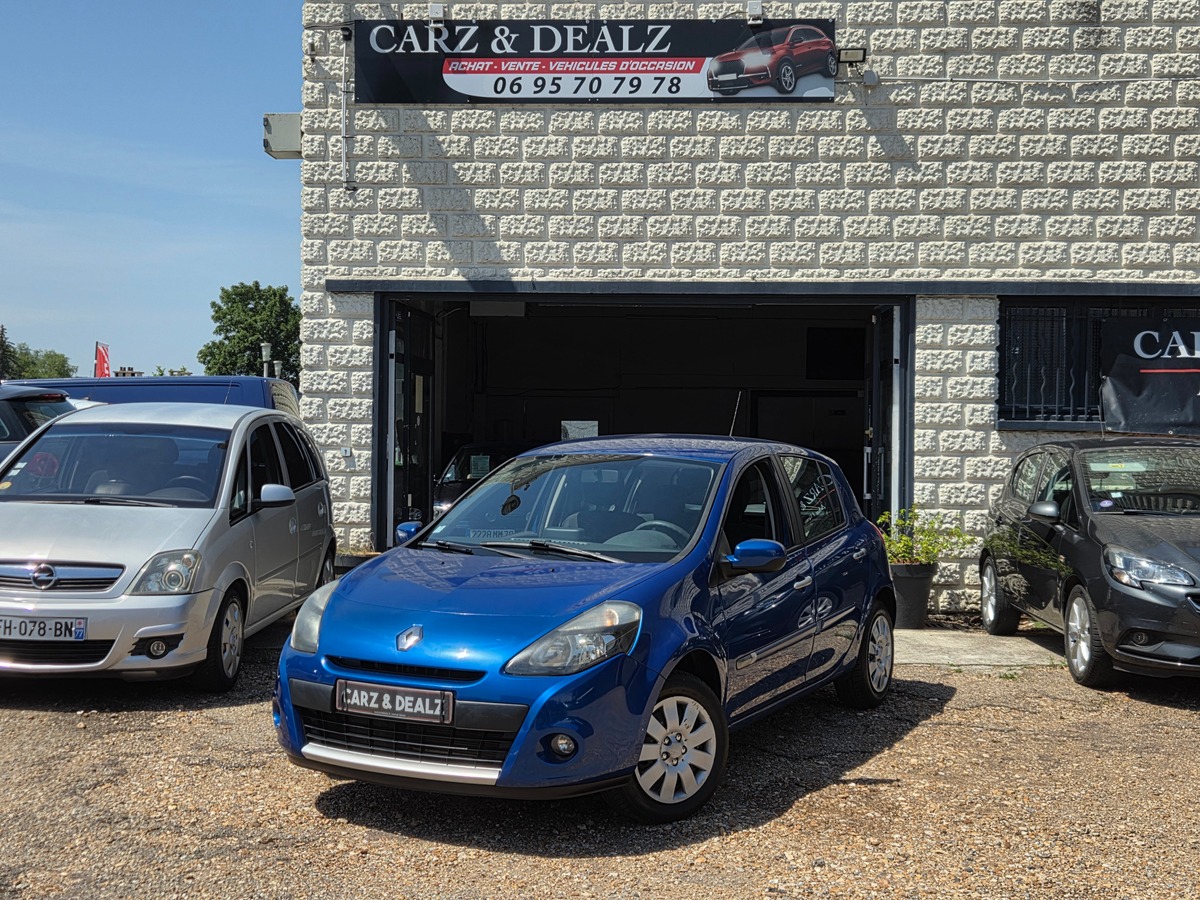 RENAULT Clio III