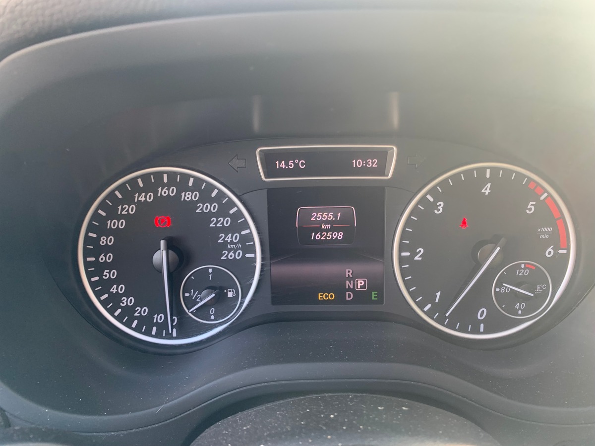 Mercedes-Benz Classe B 136 | Sport | Toit panoramique | Caméra recul | Régulateur | GPS | Attelage
