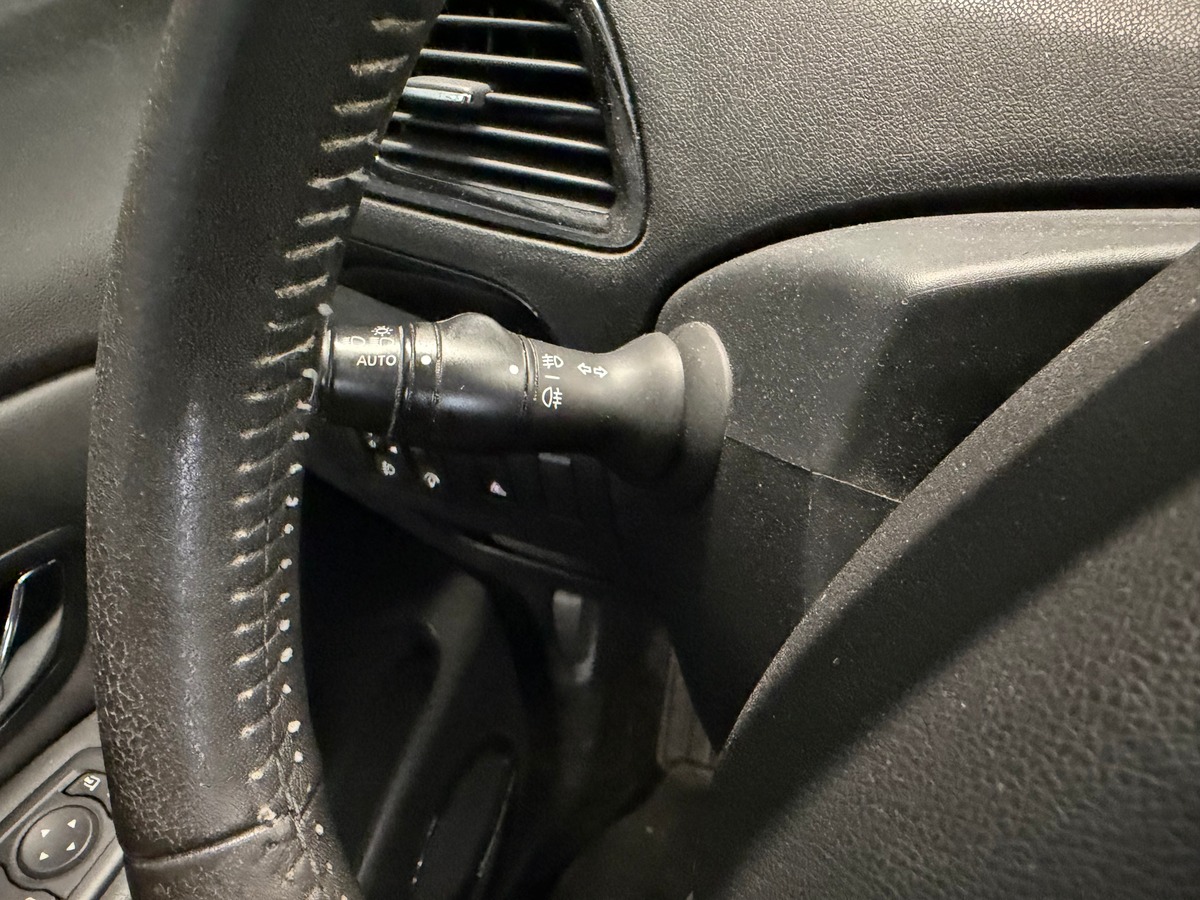 RENAULT Megane Scenic 1.9 dci EDC Bose 1ere Main / Kit distribution Ok