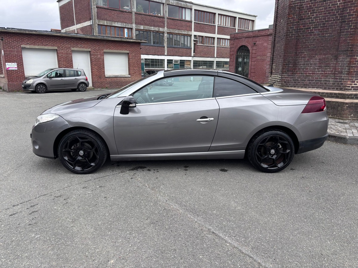 RENAULT Megane III CC 1.5 dCi 110 Dynamique - Révisé - Garantie
