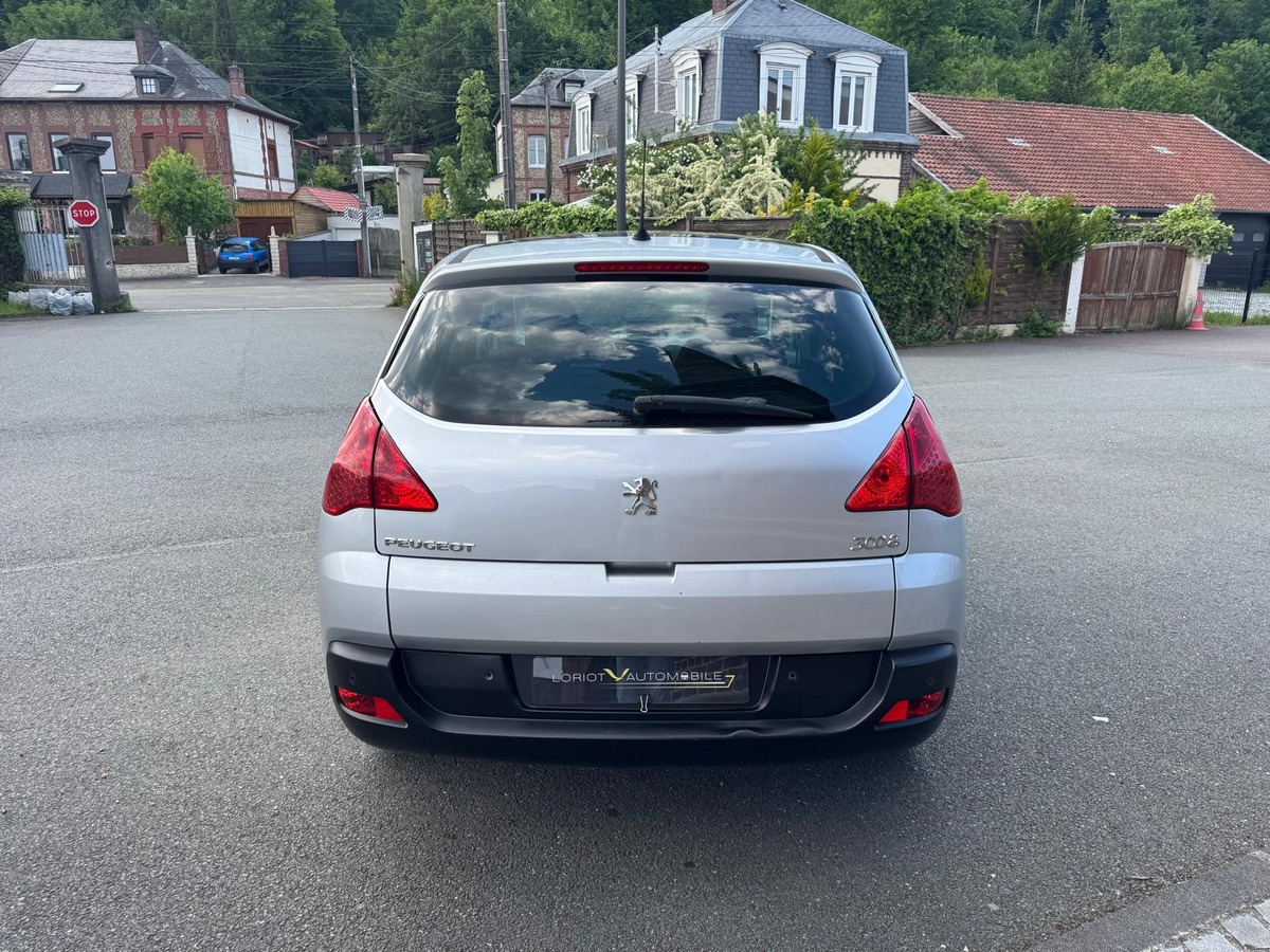 Peugeot 3008 1.6 HDI PREMIUM PACK
