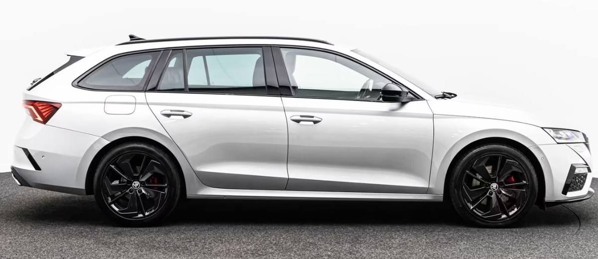 Skoda Octavia Combi IV 2.0 TDI 200ch RS DSG7/Attelage/Toit ouvrant/Matrix/Aff tête haute