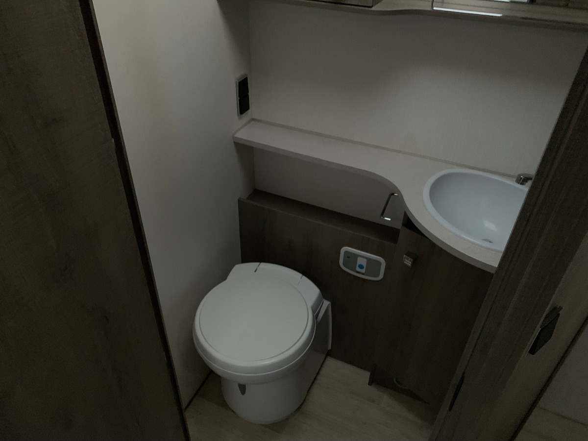 Fiat FIAT Bavaria intégrale i 740 style 130 | 4 couchages | Options Suspensions pneumatiques à l'arriére et Climatisation arriére