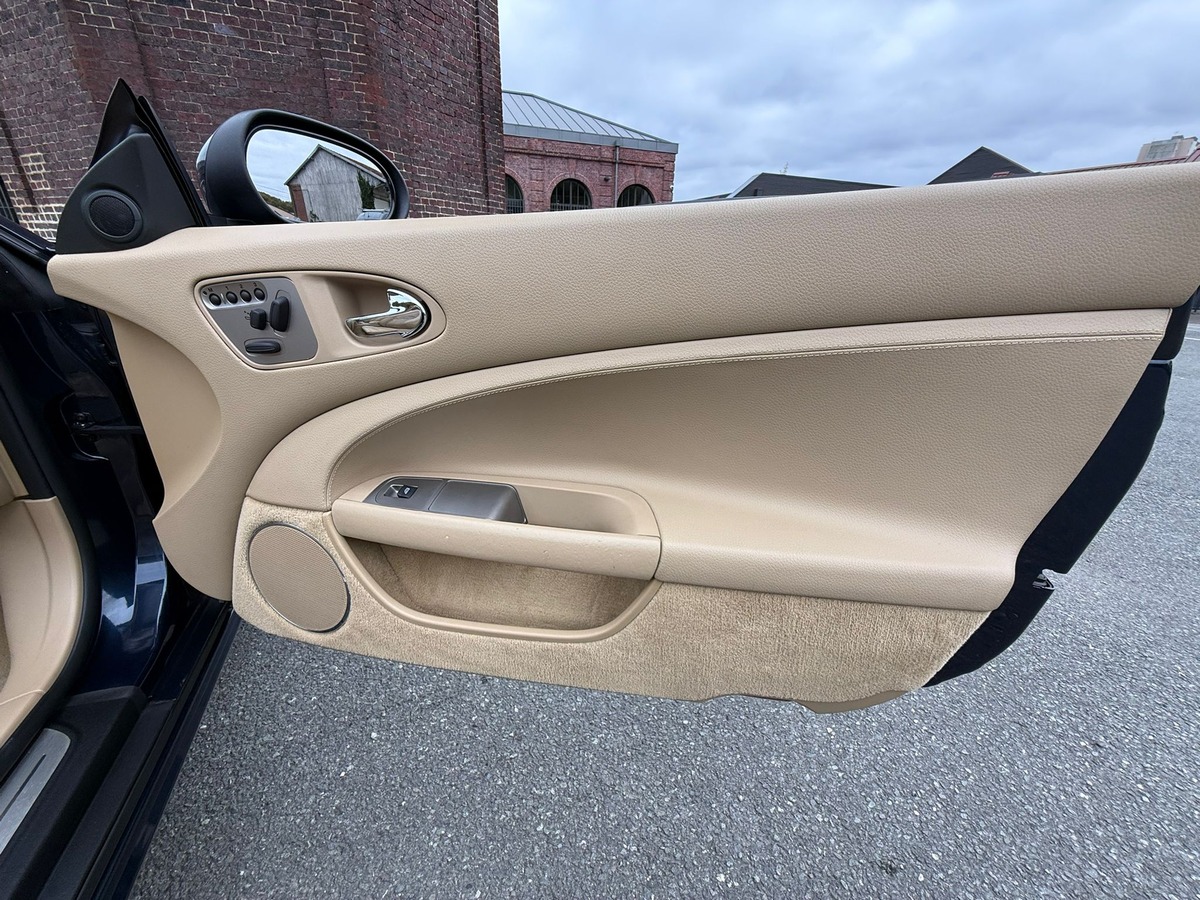 Jaguar XK 4.2 V8 Cabriolet 300ch