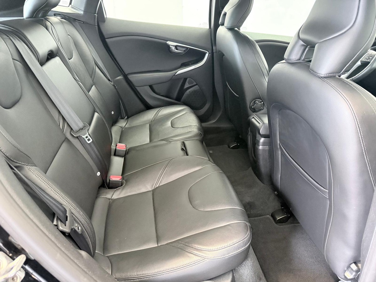 Volvo V40 2.0 D  120  Momentum
