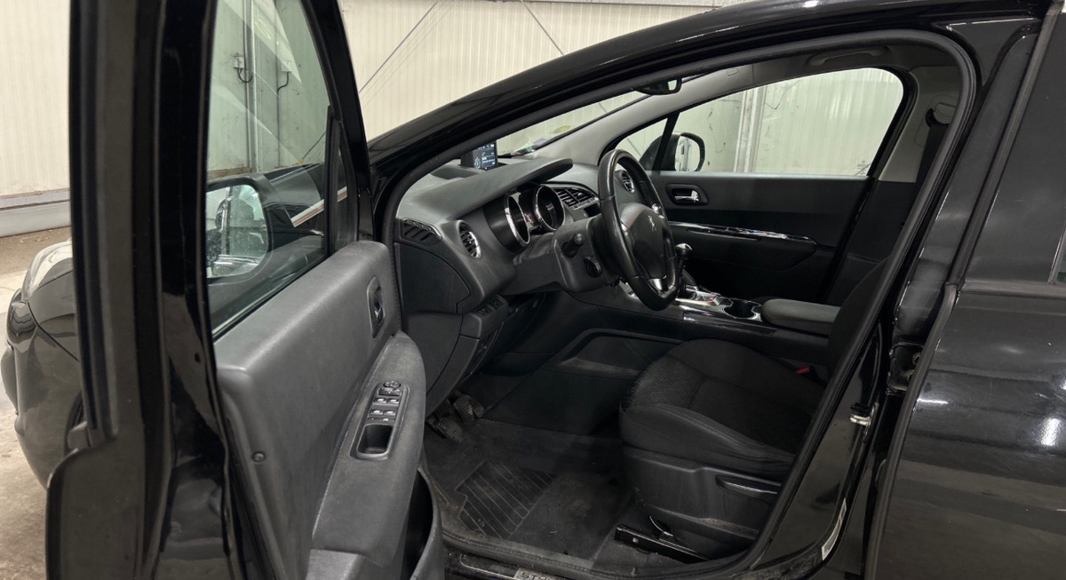 Peugeot 3008 1.6 hdi 120cv