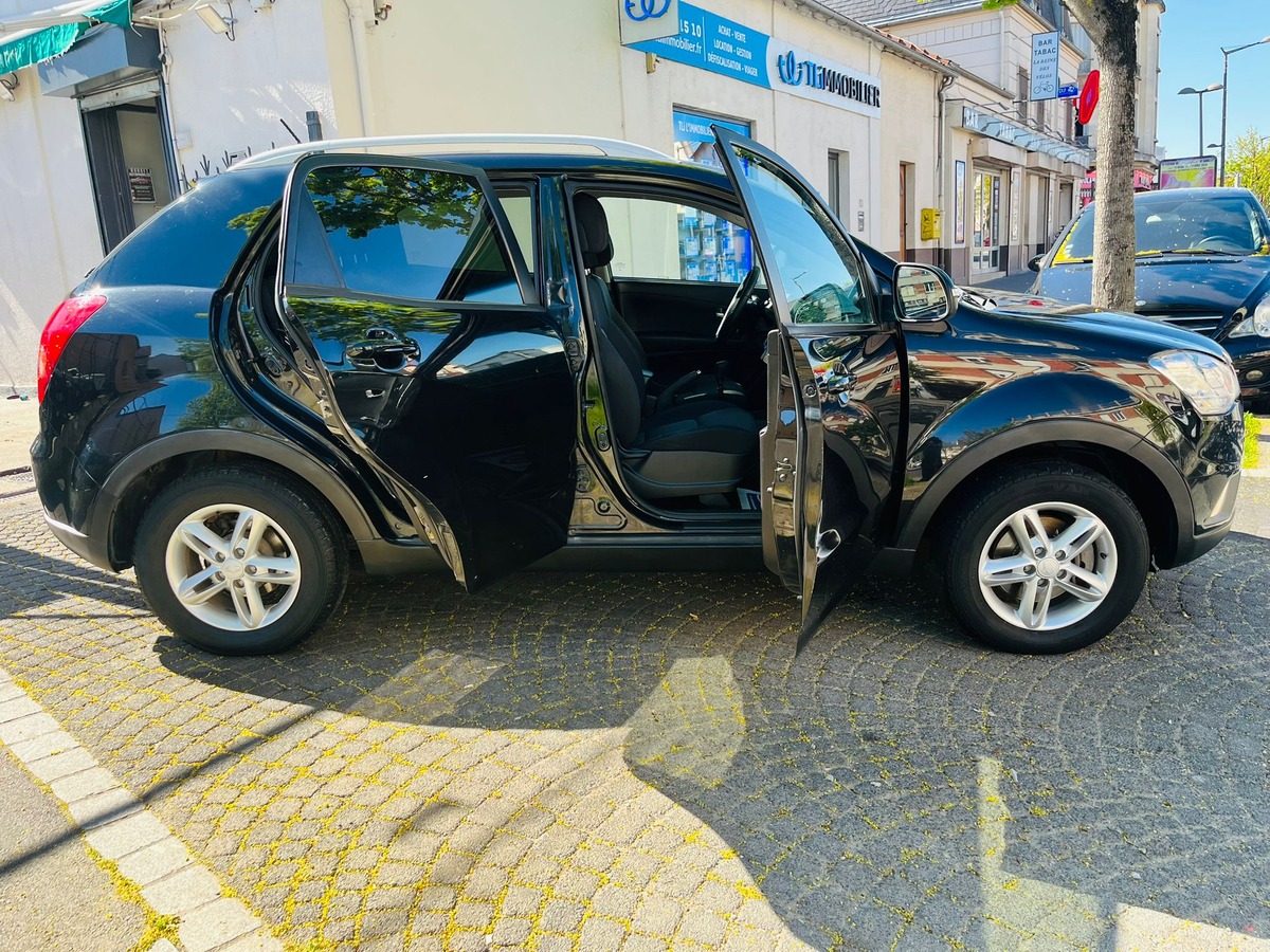 Ssangyong Korando - Confort - Awd 4x4 - 2.0 xdi 175cv BVM6 - 2ème Main - 4xCb - Reprises