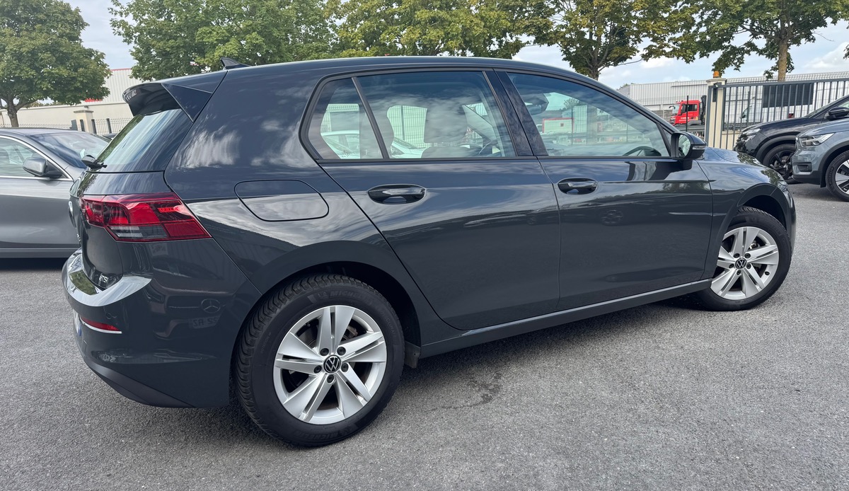 Volkswagen Golf 1.0 TSI 110CH LIFE BVA / 1 ÈRE MAIN