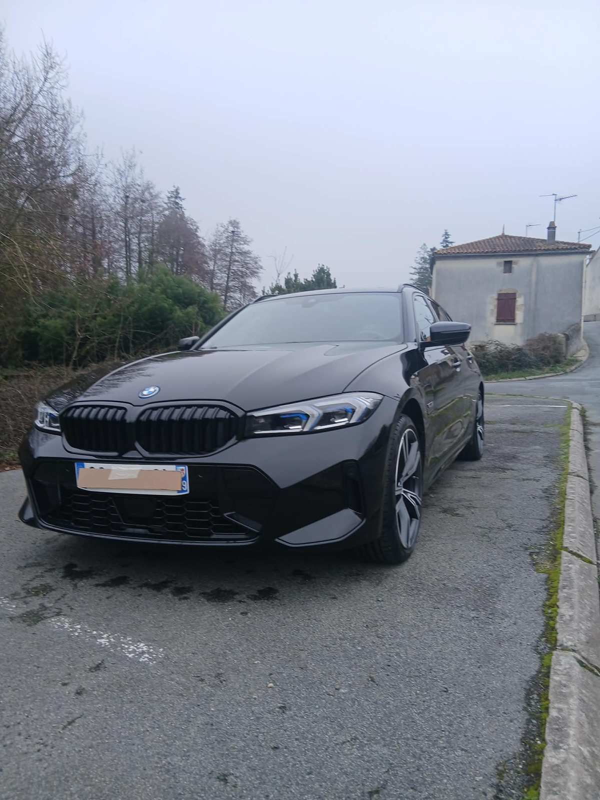 Bmw 320e touring xdrive 204 ch | M SPORT | XDRIVE | Attelage | Caméra de recul | Eclairage ambiance