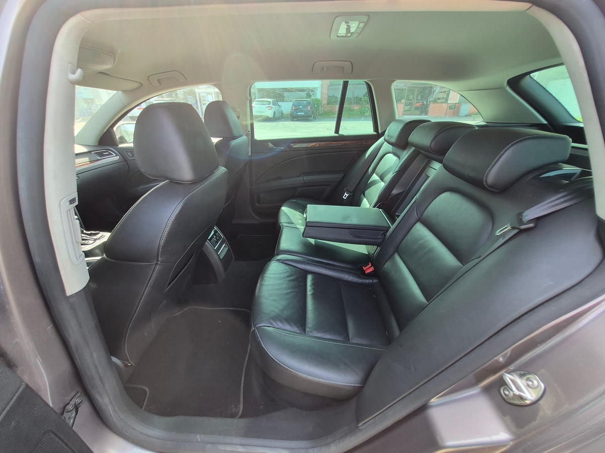 Skoda Superb Combi II 2.0 TDI 170 CR FAP PRAHA DSG