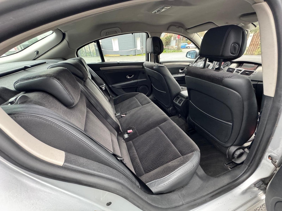 RENAULT Laguna III 2.0 turbo boite automatique Privilège - Garantie