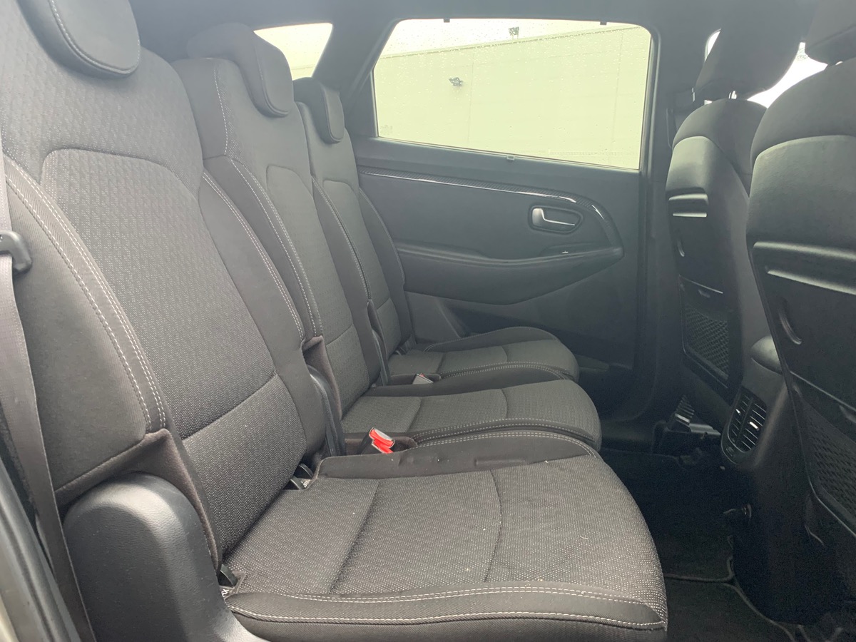 Kia Carens 141 ch | PREMIUM | 7 Places | Phase 2 | Attelage| Toit ouvrant | Caméra de recul | Jantes